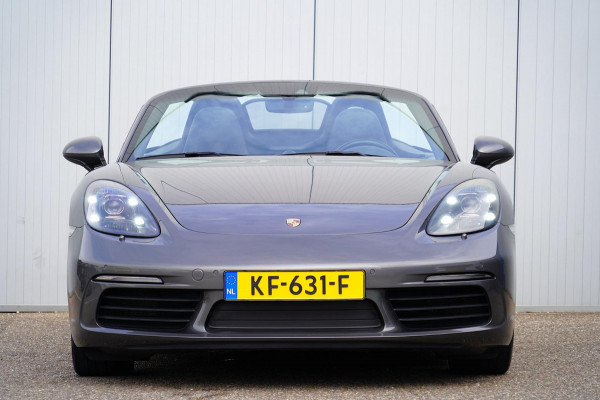 Porsche 718 Boxster 2.0 300pk / Sport Chrono / Sportuitlaat / Led / Stuurverwarming / NL-Auto!