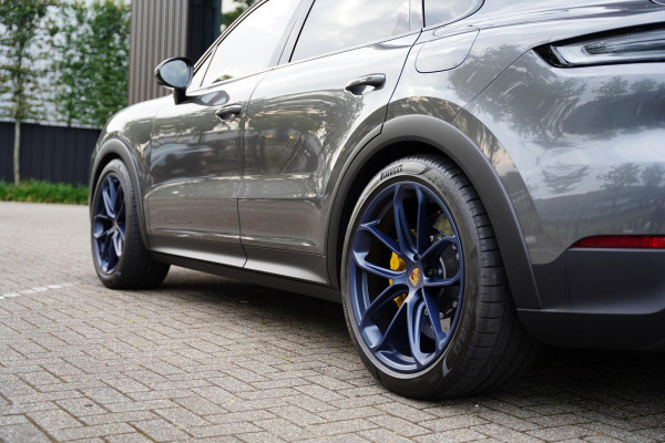 Porsche Cayenne Coupé 4.0 Turbo E-Hybrid GT Carbon Pack Keramisch Passenger Display