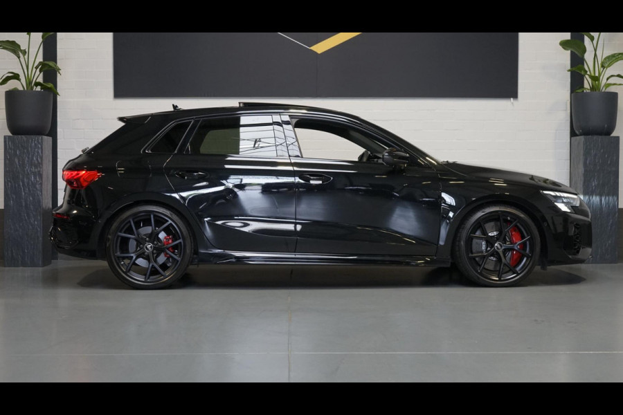 Audi RS3 Sportback 2.5 TFSI Quattro ACC-BLACK OPTIK-BANG&OLUFSEN-CARBON-CAMERA-HUD-KEYLESS-PANORAMA-LEDER-Etc