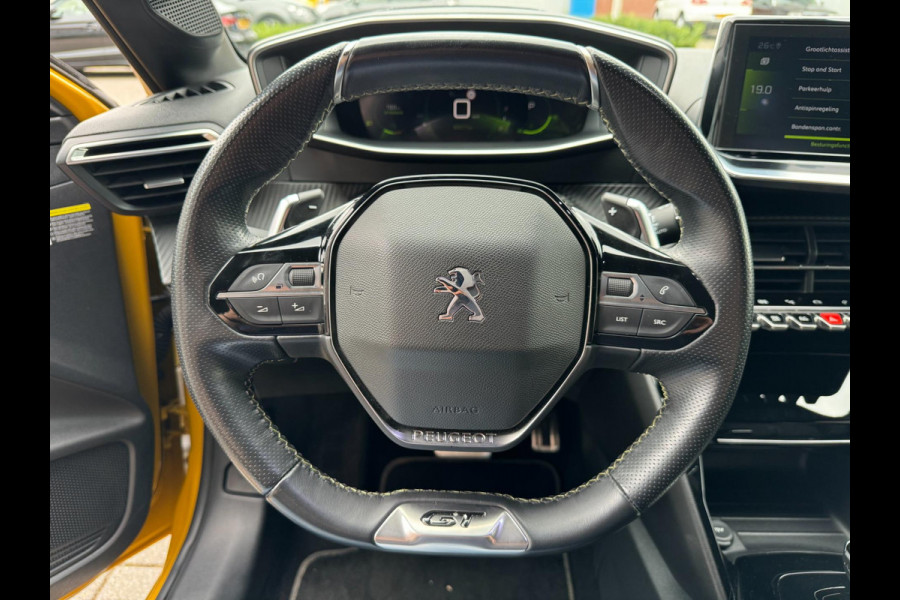 Peugeot 208 1.2 GT-Line LED 3D Cockpit Camera Navi Carplay