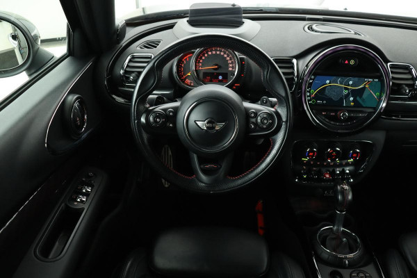 MINI Clubman 2.0 Cooper SD JCW Chili | Head-up | Trekhaak | Adaptive Cruise | Leder | Camera | Stoelverwarming | Adaptive LED