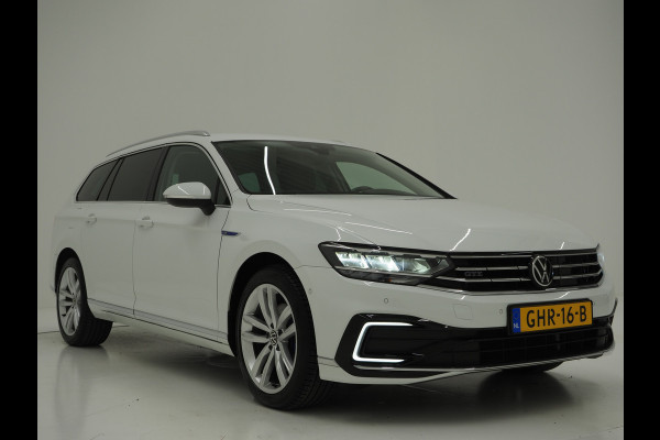 Volkswagen Passat Variant 1.4 TSI PHEV GTE | Virtual | Adaptive Cruise | Camera | Stoelverwarming