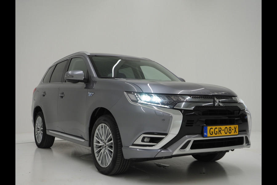 Mitsubishi Outlander 2.4 PHEV S-Edition | LED | Keyless | Camera | Sportstoelen | Stoelverwarming