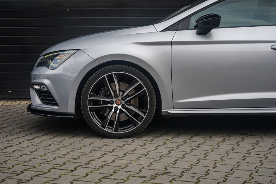 Seat León ST 2.0 TSI Cupra 300 4Drive DSG-7/Beats/Pano/Limited