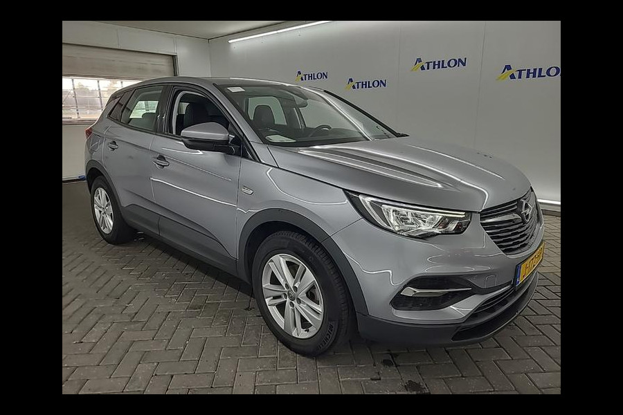 Opel Grandland X 1.2 Turbo Edition 130PK | Parkeersensoren | 17 Inch | NL-Auto |