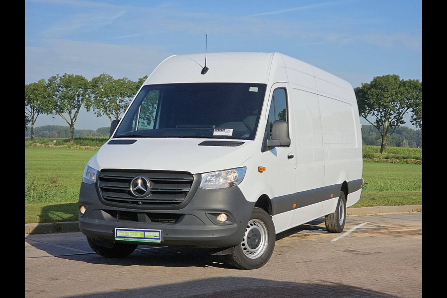 Mercedes-Benz Sprinter 317 L4H2 XXL Airco Mbux 170Pk Euro6!