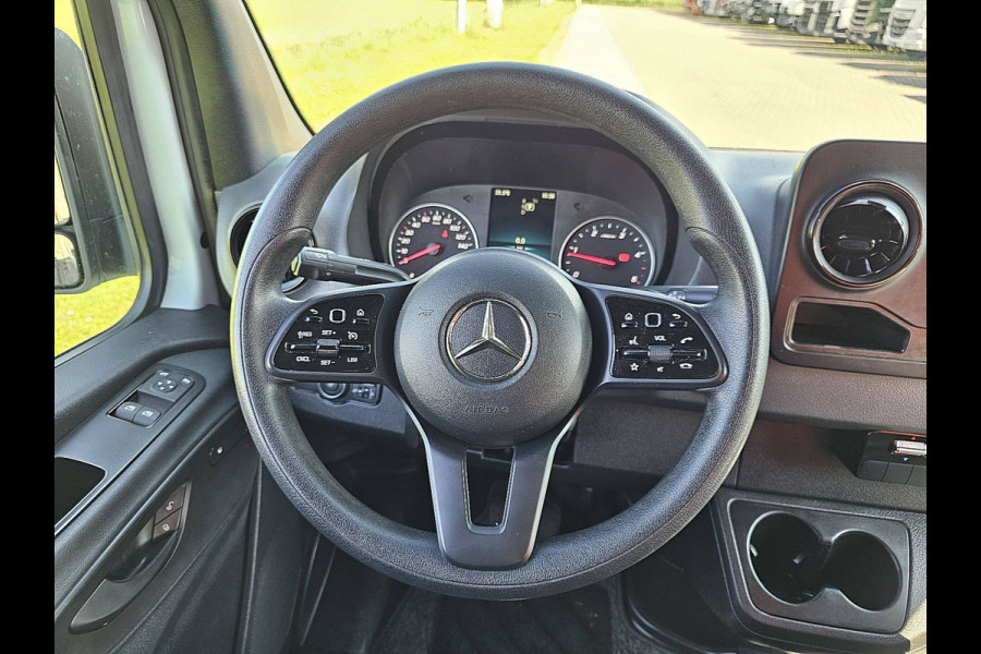 Mercedes-Benz Sprinter 317 1.9 CDI L3H2 RWD Automaat, Airco, Navi, Mbux, Camera