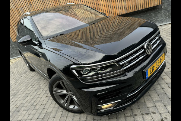 Volkswagen Tiguan Allspace 1.5 TSI R-line DSG | Panoramadak | Apple CarPlay | Navigatiesysteem | 19 inch velgen | Parkeersensoren voor en achter | Achterui