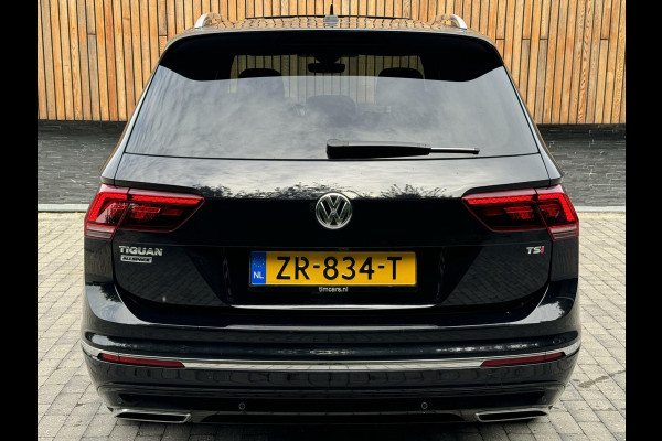 Volkswagen Tiguan Allspace 1.5 TSI R-line DSG | Panoramadak | Apple CarPlay | Navigatiesysteem | 19 inch velgen | Parkeersensoren voor en achter | Achterui