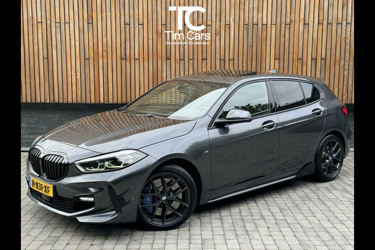 BMW 1-serie 118i M-performance | Automaat | Pano | Kuipstoelen leer | Stoelverwarming | LED | Getint glas | Sportonderstel | Compleet