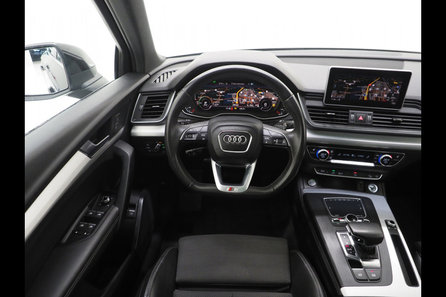 Audi Q5 55 TFSI e quattro Competition | Panoramadak | Adaptive Cruise | Keyless | Camera | Trekhaak