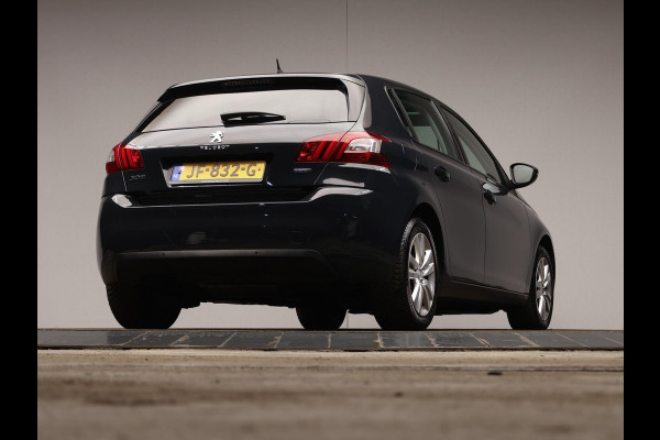 Peugeot 308 1.2 PureTech Sport (PANORAMADAK,NAVI,LED,CRUISE,CLIMATE,ELECTRISCHE PAKKET,LM VELGEN,SPORTSTOELEN,GETINT,NETTESTAAT)