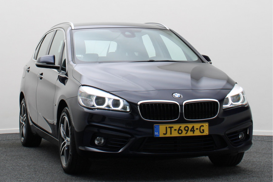 BMW 2 Serie Active Tourer 218i Centennial Executive Automaat Sportline, LED, Climate, Cruise, Sportstoelen, Navigatie, PDC, Trekhaak, 17''