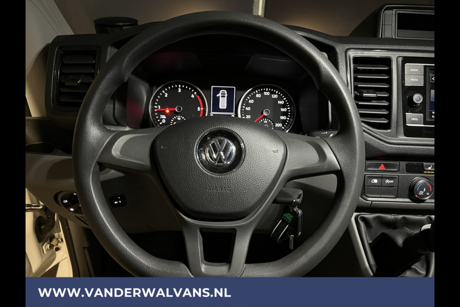 Volkswagen Crafter 2.0 TDI 141pk L3H3 L2H2 Euro6 Airco | Camera | Apple Carplay | Android Auto Parkeersensoren, Stoelverwarming, Bijrijdersbank