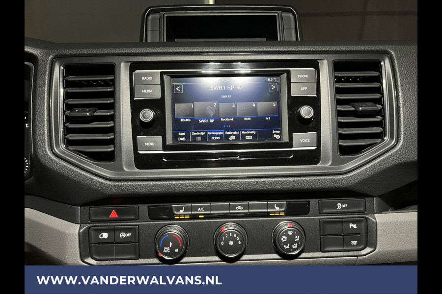 Volkswagen Crafter 2.0 TDI 141pk L3H3 L2H2 Euro6 Airco | Camera | Apple Carplay | Android Auto Parkeersensoren, Stoelverwarming, Bijrijdersbank