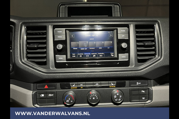 Volkswagen Crafter 2.0 TDI 141pk L3H3 L2H2 Euro6 Airco | Camera | Apple Carplay | Android Auto Parkeersensoren, Stoelverwarming, Bijrijdersbank