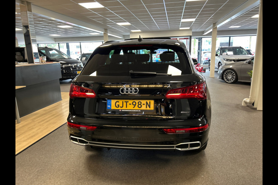 Audi Q5 55 TFSI e quattro S-line / Panorama-dak / leder-alcantara / Led-matrix