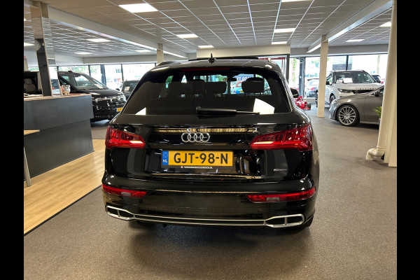 Audi Q5 55 TFSI e quattro S-line / Panorama-dak / leder-alcantara / Led-matrix