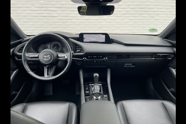 Mazda 3 2.0 e-SkyActiv-X M Hybrid 180 Luxury AWD | Leder | BOSE | Camera | CarPlay | ACC | 18 inch