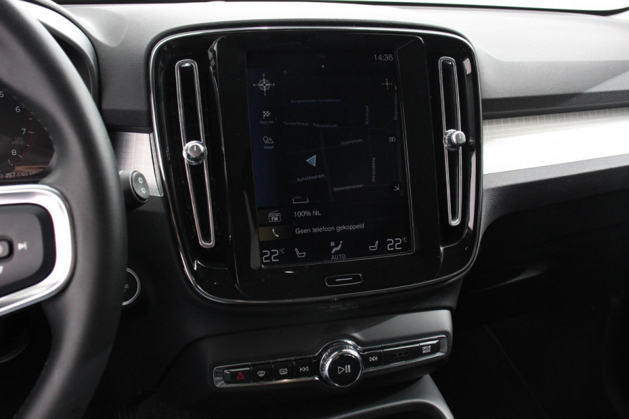 Volvo XC40 1.5 T3 163pk Momentum | Navigatie | Climate Control | Stoelverwarming | Dab | digitale Cockpit