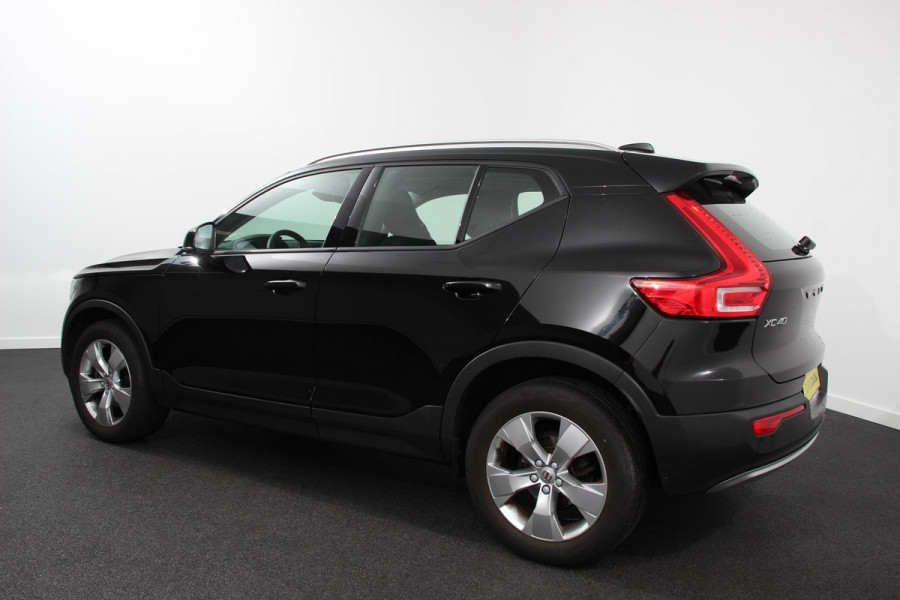 Volvo XC40 1.5 T3 163pk Momentum | Navigatie | Climate Control | Stoelverwarming | Dab | digitale Cockpit