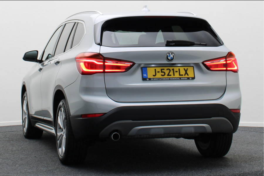 BMW X1 sDrive18i High Executive Automaat Leer, LED, Navigatie, Camera, Climate, Cruise, Stoelverw., 18"