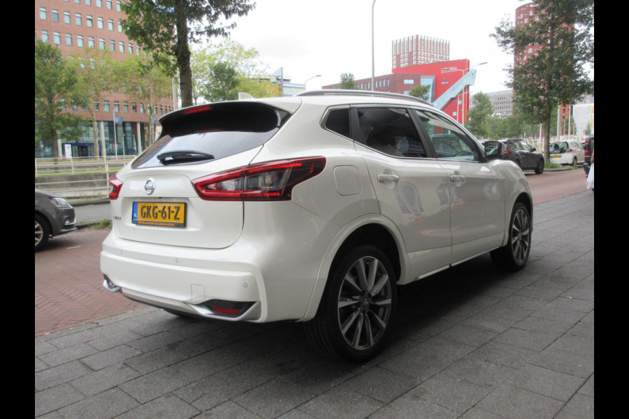 Nissan QASHQAI 1.3 DIG-T Tekna + Automaat Navi Camera Pano PDC