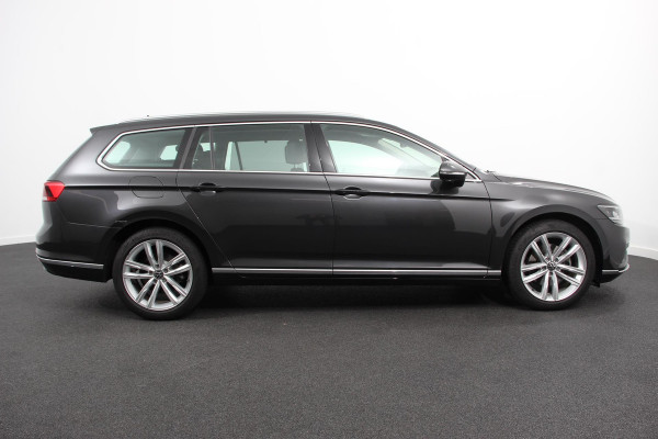 Volkswagen Passat Variant 1.5 TSI DSG Elegance Plus Pro | Navigatie | Climate Control | Camera | Electrisch bedienbare achterklep | Led | Adaptive Cruise Control | Head Up Display |