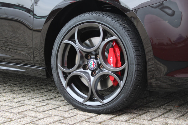 Alfa Romeo Giulietta 1.4 Turbo MultiAir Super Pack Veloce | 18" Velgen | Leren bekleding