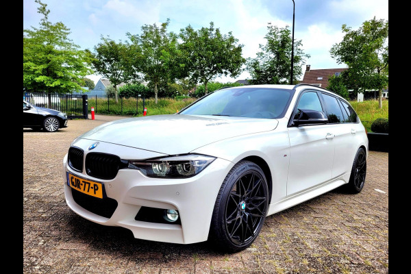 BMW 3 Serie Touring 320i M-Sport, Camera, Alcantara, LED (Dealer-onderhouden)