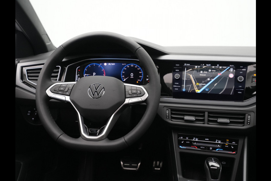 Volkswagen Polo 1.0 TSI 95 7DSG R-Line Business+ | 'App-Connect' draadloze smartphone integratie | Achterlichten LED, luxe uitgevoerd incl. dynamische knipperlichten | Afstandscontrolesysteem (Front Assist)