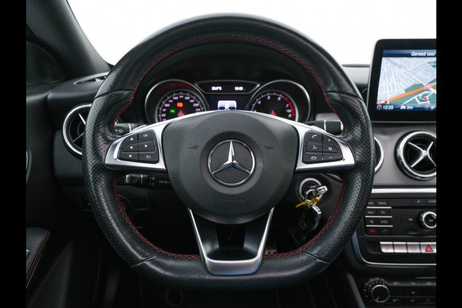 Mercedes-Benz CLA-Klasse 180 AMG-Sport-Pack Aut. *PANO | FULL-LED | LEDER-MICROFIBRE  | NAVI-FULLMAP | CAMERA | ECC | PDC | CRUISE | SPORT-SEATS | 18''ALU*