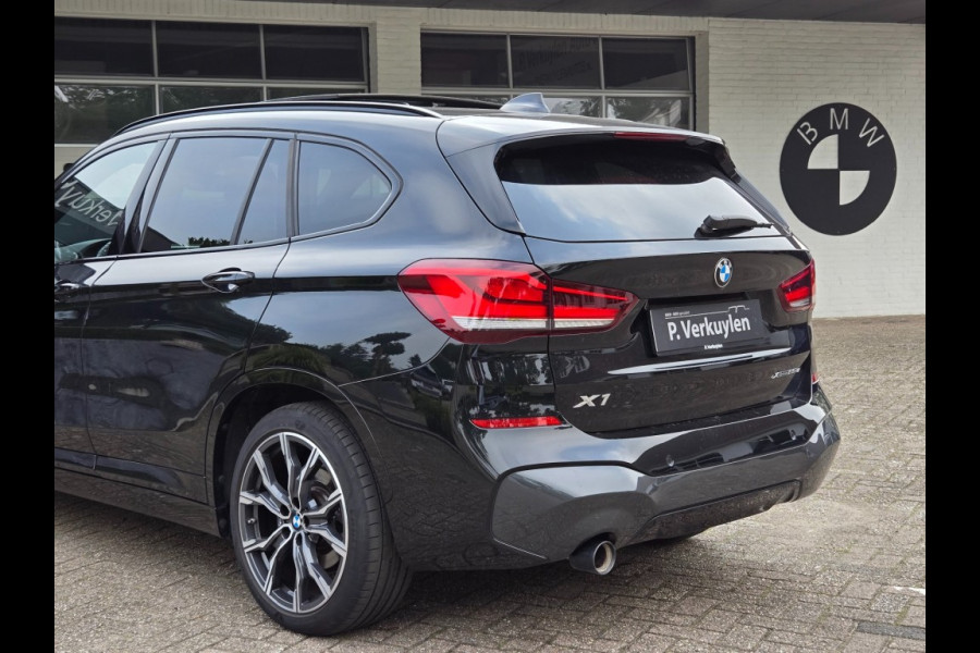 BMW X1 XDRIVE25E M SPORT I HARMAN KARDON I PANORAMA I NAVIGATIE I