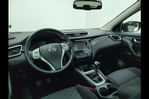 Nissan QASHQAI 1.2 Acenta | Trekhaak | Panoramadak | Parkeercamera | Pdc voor en achter | 5 zits | Radio met bluetooth | Bovag