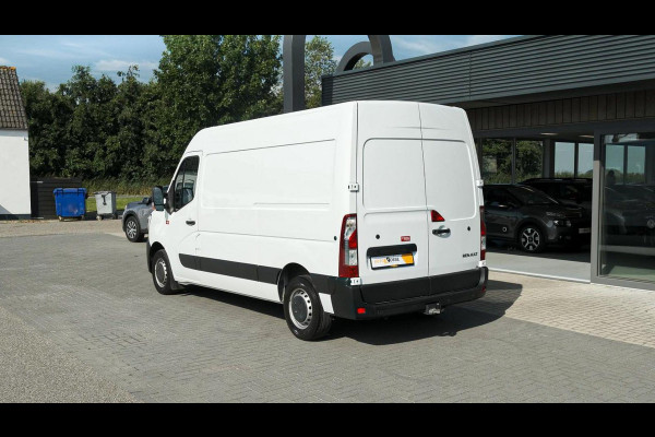 Renault Master T35 2.3 dCi 135 L2H2 Comfort | Trekhaak | Camera | Navigatie | Apple Carplay