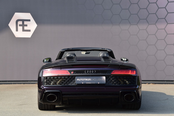 Audi R8 Spyder 5.2 Performance Quattro FACELIFT | KERAMISCH | B&O | CARBON EXTERIEUR | TECHNOLOGY PACK | SPORTUITLAAT | STOELVERWARMING |