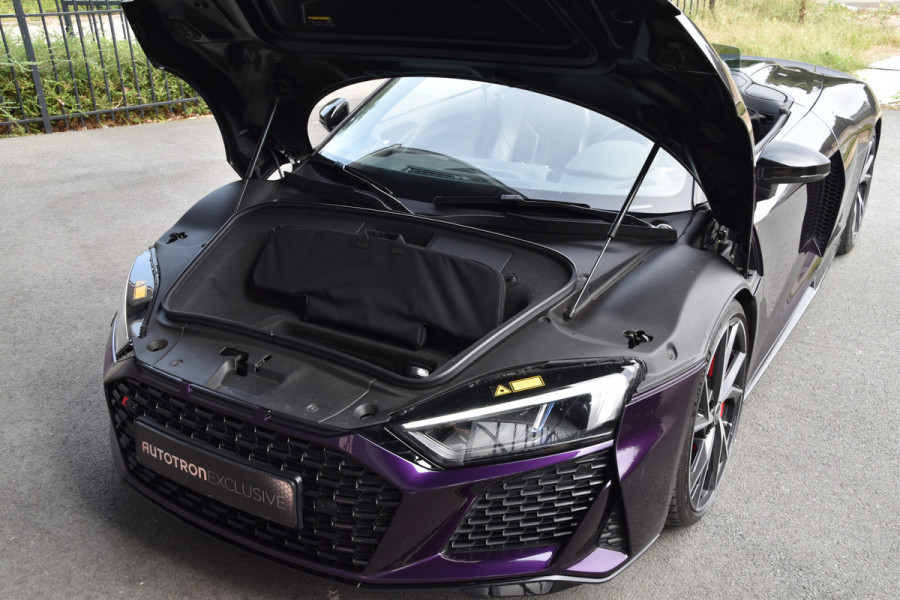 Audi R8 Spyder 5.2 Performance Quattro FACELIFT | KERAMISCH | B&O | CARBON EXTERIEUR | TECHNOLOGY PACK | SPORTUITLAAT | STOELVERWARMING |