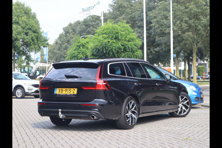 Volvo V60 2.0 T5 Momentum / Panoramadak / Trekhaak