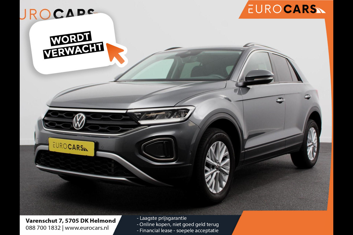 Volkswagen T-Roc 1.5 TSI 150pk DSG Life Navigatie Apple Carplay/Android Auto Adaptive Cruise Control Trekhaak Parkeersensoren Stoelverwarming Ledverlichting Getinte ramen Climate Control