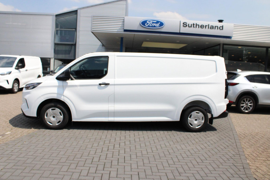 Ford Transit Custom 320 2.0 TDCI L2H1 Trend 136pk | Ford Voorraad | Handmatige regeneratie roetfilter | Laadruimte beschermingspakket (Trend) | Trekhaakvoorbereiding | Centrale dubbele vergrendeling | Navigatie systeem | LED koplampen met automatisch grootlicht | Programmeerbare voertuig interface