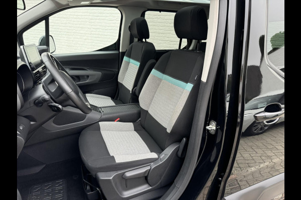 Citroën Berlingo 1.2 PureTech Shine Navigatie Pdc voor en achter Cruise Panorama 4 Seizoenen banden