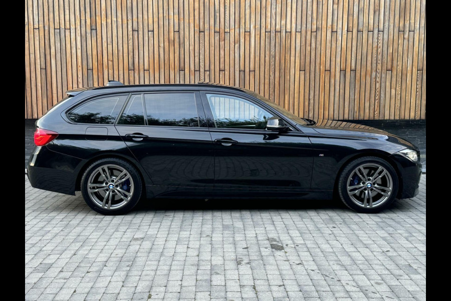 BMW 3 Serie Touring 318i M Sport Automaat | Leer | Panoramadak | Elektrisch verstelbare stoelen | Achteruitrijcamera | HiFi Audio | Parkeers