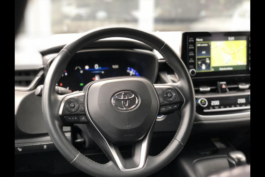 Toyota Corolla Touring Sports 2.0 Hybrid 184pk Dynamic | Navigatie, Parkeersensoren, Privacy glass, Keyless, Apple CarPlay/Android Auto, 17 inch