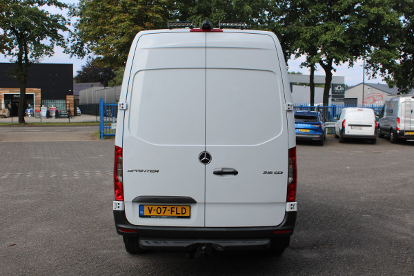 Mercedes-Benz Sprinter 316 CDI L2H2 3500kg trekhaak, MBUX met camera, Brake assyst, Etc.