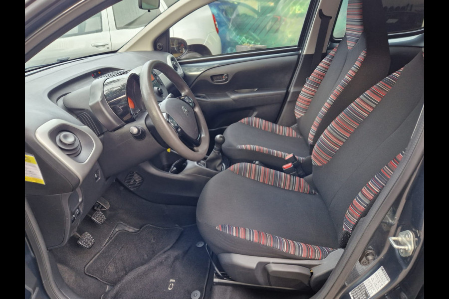 Citroën C1 1.0 e-VTi Feel | 2E EIGENAAR | 12MND GARANTIE | NW APK | AIRCO |