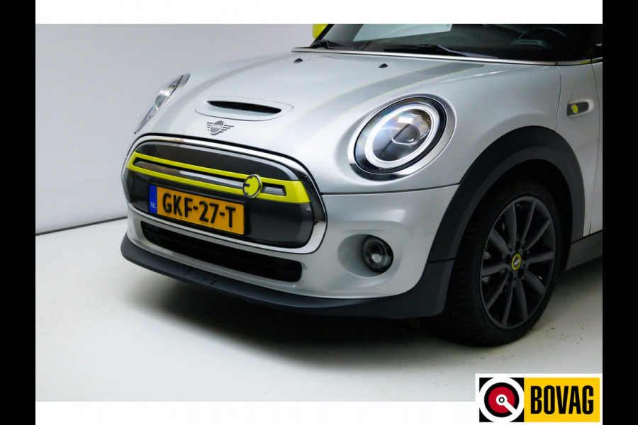 MINI Mini Electric Greenwich 33 kWh | € 2000,- Subsidie mogelijk! Panoramadak, Navigatie, Camera, Stoelverwarming, Keyless,