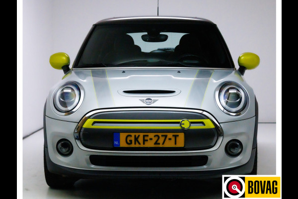 MINI Mini Electric Greenwich 33 kWh | € 2000,- Subsidie mogelijk! Panoramadak, Navigatie, Camera, Stoelverwarming, Keyless,