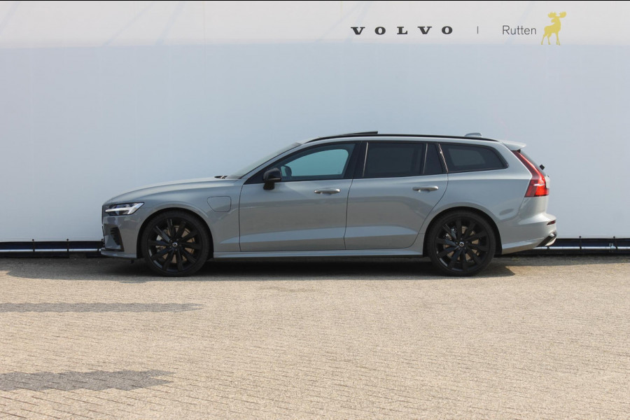 Volvo V60 2.0 T6 Recharge AWD Plus Dark Panoramisch schuif-kanteldak / 20" lichtmetalen velgen / Exterieur styling pakket / Getinte ramen van de B-stijl