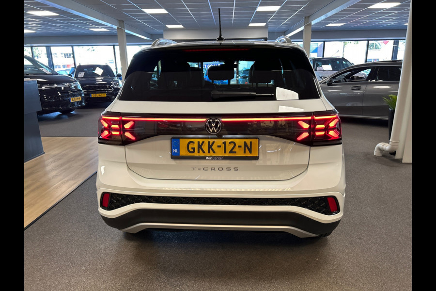 Volkswagen T-Cross 1.0 TSI R-Line,Business,IQ.,vitual cockpit,camera,clima,media