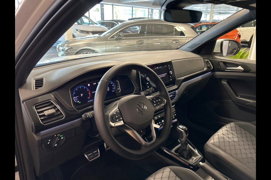 Volkswagen T-Cross 1.0 TSI R-Line,Business,IQ.,vitual cockpit,camera,clima,media